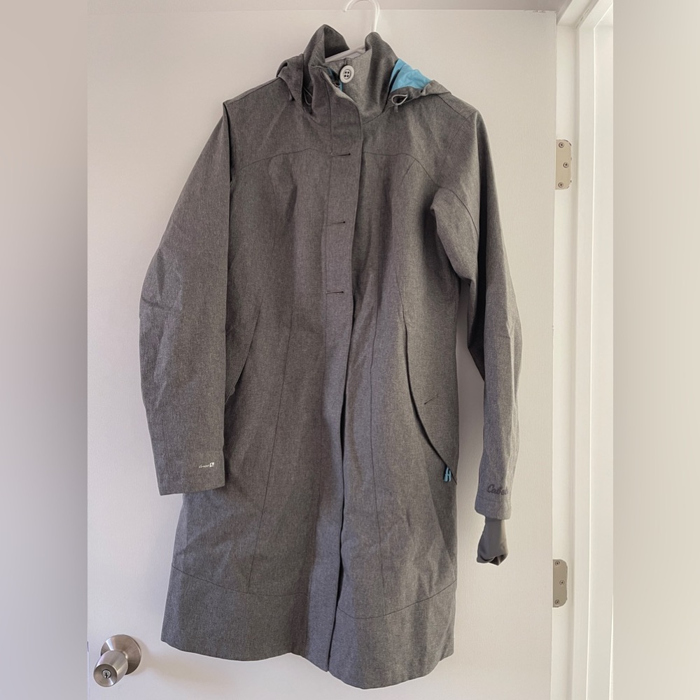 Rain coat - Cabela’s jacket - USED, size women’s Medium